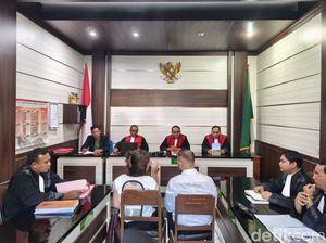 Hajar Sekuriti Finns hingga Pingsan, WN Australia Terancam 2 Tahun 8 Bulan Hajar Sekuriti Finns hingga Pingsan, WN Australia Terancam 2 Tahun 8 Bulan