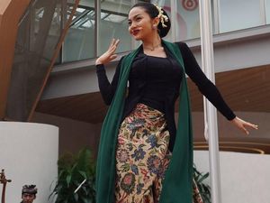 Lenggak-lenggok Ariel Tatum Nari Jaipong di Jepang Lenggak-lenggok Ariel Tatum Nari Jaipong di Jepang