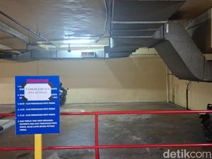 ASN Wajib Naik Transportasi Umum, Parkiran Balai Kota Jakarta Lengang