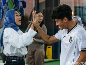 Mierza Fijartullah: Bobol Gawang Tajikistan, Selebrasi, Lalu Ngungsep! Mierza Fijartullah: Bobol Gawang Tajikistan, Selebrasi, Lalu Ngungsep!