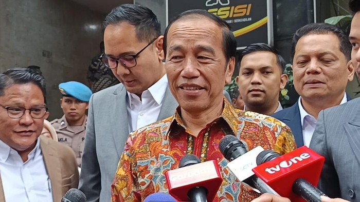 Jokowi di Polda Metro Jaya (Rizky/detikcom)