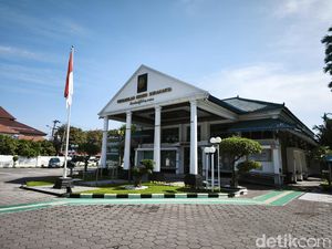 Ini Alasan PN Solo Kabulkan Eksepsi Jokowi hingga Gugatan soal Ijazah Gugur Ini Alasan PN Solo Kabulkan Eksepsi Jokowi hingga Gugatan soal Ijazah Gugur