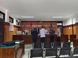 Menanti Putusan Praperadilan Adik-Kakak Tersangka Kasus Tewasnya Aktivis