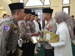 Pesan Kapolres Mojokerto ke Personel yang Berhaji: Bawa Nama Baik Institusi