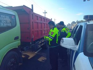 Kecelakaan Maut di Turen Malang, Ibu 45 Tahun Tewas Tertabrak Pelajar Kecelakaan Maut di Turen Malang, Ibu 45 Tahun Tewas Tertabrak Pelajar