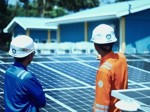 Ini PLTS Selayar, Tenaga Surya yang Terangi Kepulauan Terluar Ini PLTS Selayar, Tenaga Surya yang Terangi Kepulauan Terluar