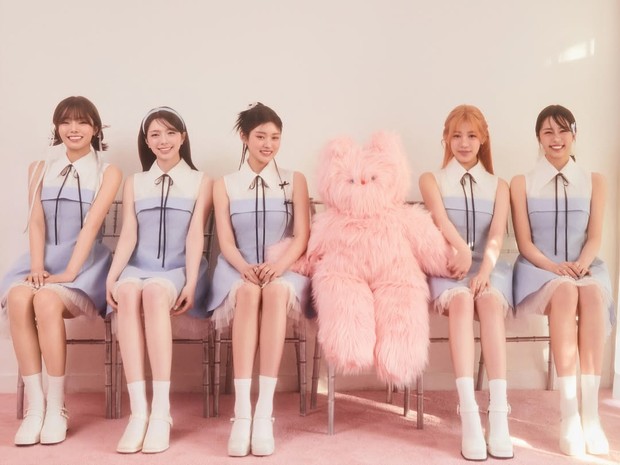 Potret FIFTY FIFTY dalam foto konsep album 'Day & Night'