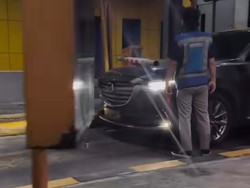 Viral Mobil Terobos Palang Tol Gayamsari Semarang, Pengemudi Diduga Mabuk