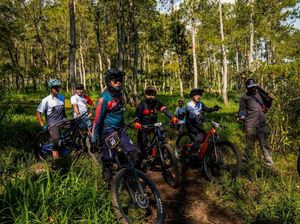 80 Penggiat Mountain Bike Jajal Sepeda Baru Polygon di Malang