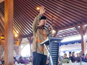 Anggota Komisi VII DPR Dorong Kejelasan Status Pegawai Perangkat Desa Anggota Komisi VII DPR Dorong Kejelasan Status Pegawai Perangkat Desa