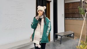 Selebgram Ayu Puspa Suka Jajan Es Krim dan Cheese Coin