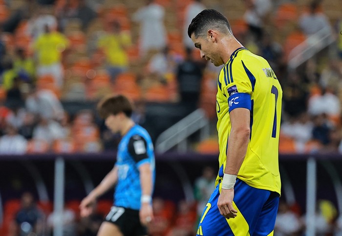 cristiano ronaldo ronaldo cr7 al nassr al nassr vs kawasaki frontale liga champions asia elite Soccer Football - Asian Champions League - Semi Final - Al Nassr v Kawasaki Frontale - King Abdullah Sports City, Jeddah, Saudi Arabia - April 30, 2025 Al Nassrs Cristiano Ronaldo reacts REUTERS/Stringer