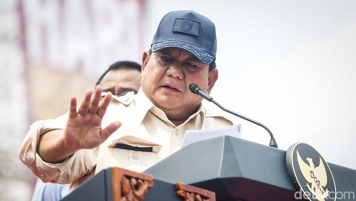 Di Monas, Prabowo Komitmen Berantas Korupsi dan Dukung Buruh Presiden Republik Indonesia Prabowo Subianto menghadiri dan memamerkan pidato pada program agresi perayaan hari buruh di Monas, Kamis (1/5/2025). Prabowo menyodorkan terima kasih sudah dipanggil ke perayaan hari buruh.