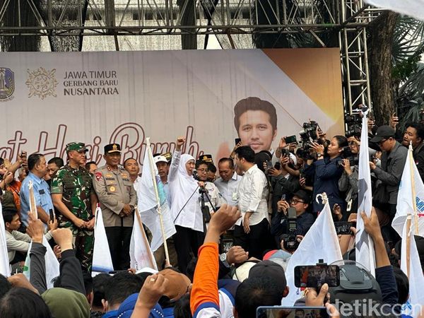 May Day di Surabaya Kondusif, Gubernur Khofifah Terima 17 Poin Tuntutan Buruh