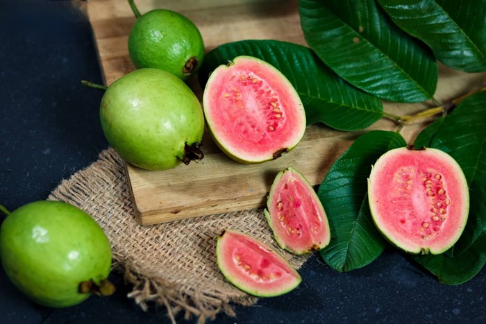Khasiat seduhan teh daun jambu merah Bikin Sehat! 5 Khasiat Seduhan Daun Jambu Merah