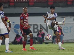 Diwarnai 2 Gol Bunuh Diri PSIS, Bali United Menang 4-0