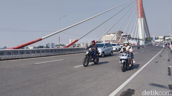 Potret Lengangnya Jalanan Bandung Saat Libur Hari Buruh 2025