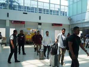 2 WN Pakistan Dideportasi dari Pangkalpinang, Sering Minta-minta Sumbangan 2 WN Pakistan Dideportasi dari Pangkalpinang, Sering Minta-minta Sumbangan