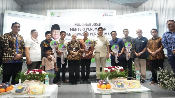 Menteri Perumahan dan Kawasan Permukiman Maruarar Sirait Menteri Perumahan dan Kawasan Permukiman Maruarar Sirait
