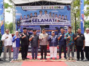 May Day di Riau Berjalan Damai, Diisi Syukuran hingga Tanam Pohon May Day di Riau Berjalan Damai, Diisi Syukuran hingga Tanam Pohon