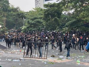 Polda Jateng Bubarkan Kelompok Diduga Anarko yang Ganggu Aksi Damai May Day