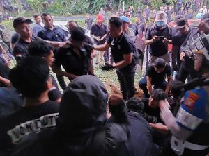 Bertambah, Anarko Penyusup Demo May Day yang Diamankan Jadi 14 Orang Bertambah, Anarko Penyusup Demo May Day yang Diamankan Jadi 14 Orang