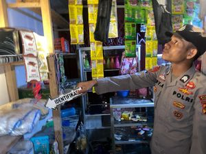 Pria di Muara Enim Ditemukan Tewas Gantung Diri di Plafon Rumah Pria di Muara Enim Ditemukan Tewas Gantung Diri di Plafon Rumah