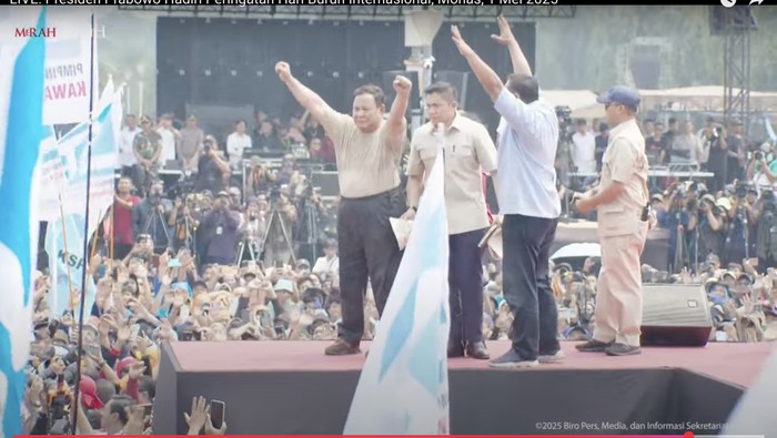 Prabowo Berkaus di Acara Hari Buruh di Monas Prabowo Berkaus di Acara Hari Buruh di Monas