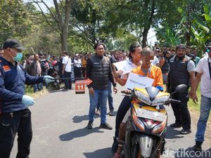 21 Adegan Diperankan dalam Rekonstruksi Suami Bunuh Istri di Probolinggo 21 Adegan Diperankan dalam Rekonstruksi Suami Bunuh Istri di Probolinggo