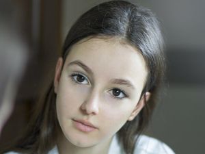 Riset Ungkap Remaja Pakai Skincare Retinol Sejak Usia 9 Tahun, Ini Bahayanya Riset Ungkap Remaja Pakai Skincare Retinol Sejak Usia 9 Tahun, Ini Bahayanya