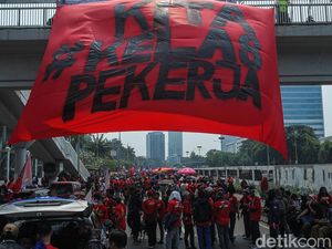 6 Tuntutan Buruh yang Bakal Geruduk DPR Hari Ini