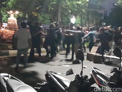 Suasana Terkini Undip Pleburan Semarang Usai Aksi Hari Buruh Ricuh