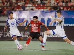 Dua Gol Bunuh Diri Warnai Kemenangan Bali United atas PSIS Semarang
