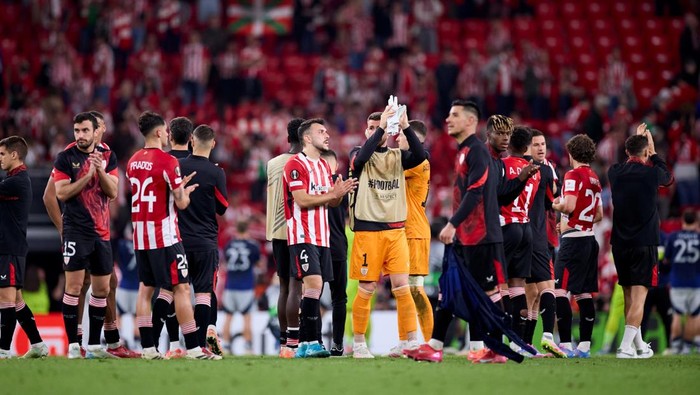 BILBAO, SPAIN - MAY 01: Players of Athletic Club reacts during the UEFA Europa League 2024/25 Semi Final First Leg match between Athletic Club and Manchester United at San Mames on May 1, 2025, in Bilbao, Spain. (Photo By Ricardo Larreina/Europa Press via Getty Images)