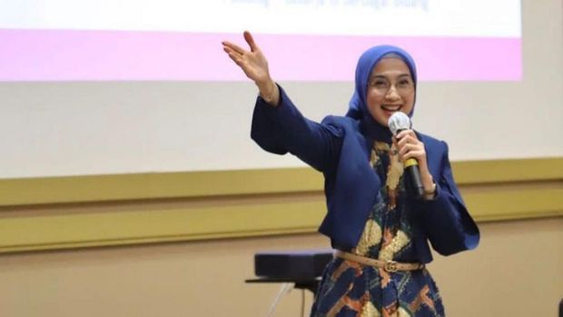 Artis Jadi Dosen