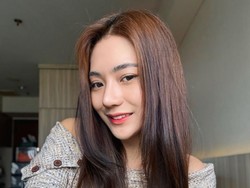 Tangani Kista dan Percantik Diri, Berlliana Lovell Tempuh Operasi di Korea