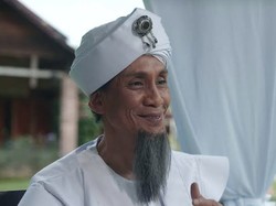 Gegara Walid, Faisal Hussein Alami Kebotakan