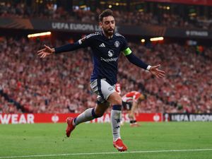 Giggs Tak Bisa Bayangkan Kalau MU Jual Bruno Fernandes Giggs Tak Bisa Bayangkan Kalau MU Jual Bruno Fernandes