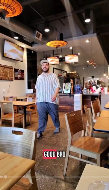Cicip Makanan di Resto Indonesia di Dallas, Pria Ini Langsung Ketagihan!