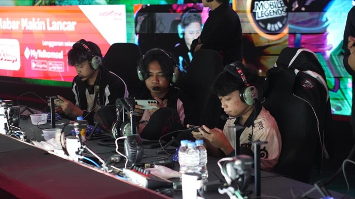 Jadwal MPL ID S15 Week 6 Hari Pertama: Alter Ego Vs Geek Fam Dua pertarungan pertama babak reguler season pekan keenam akan digelar hari ini, Jumat, 2 Mei 2025. Berikut jadwal mainnya.