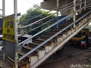 Menanti Wujud Baru JPO Cakung yang Tadinya Bikin Ngeri Menanti Wujud Baru JPO Cakung yang Tadinya Bikin Ngeri