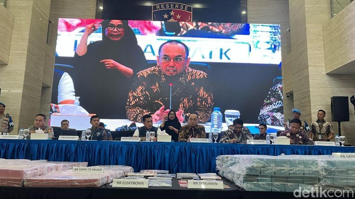 Jumpa pers Bareskrim sampai PPATK soal judi online