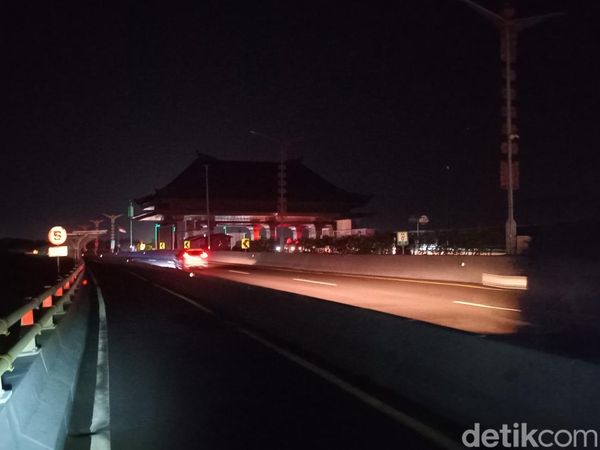 Gelap Gulita di Seluruh Bali