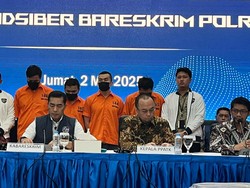 Bareskrim Polri Tangkap dan Tahan 4 Tersangka Situs Judol H55 Hiwin