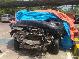 Mobil Anggota DPR Kecelakaan di Tol Pemalang, Ini Daftar 2 Korban Tewas-2 Luka Mobil Anggota DPR Kecelakaan di Tol Pemalang, Ini Daftar 2 Korban Tewas-2 Luka