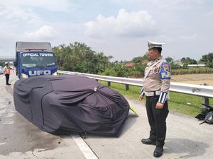 Ini Dugaan Penyebab Kecelakaan Lamborghini CEO Triv di Tol Jombang