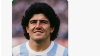 Maguire bahkan dinilai sudah mirip Diego Maradona dalam hal gocekan! (Foto: X.com/@piesportsbooze)
