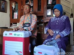 Kisah Kasiadi-Puriyanti, Penjual Koran dan Pedagang Gorengan Naik Haji