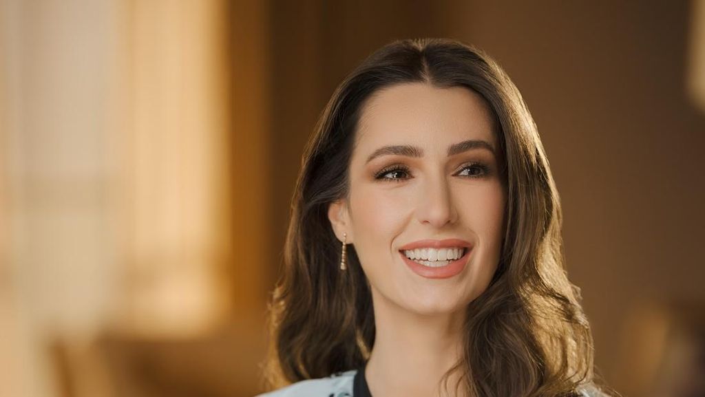 Penampilan Putri Rajwa dari Yordania Ultah ke-31, Disebut Mirip Kate Middleton Penampilan Putri Rajwa dari Yordania Ultah ke-31, Disebut Mirip Kate Middleton