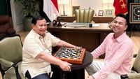 Kala Raffi Ahmad Main Catur dengan Prabowo Subianto